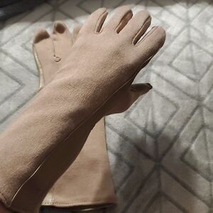 GLOVES  FLYERS SUMMER  Desert TAN COLOR  SIZE:8 Large. NEW.